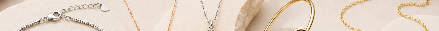 5 Women’s Jewelry Pieces That Upgrade Your Everyday Look in 2026