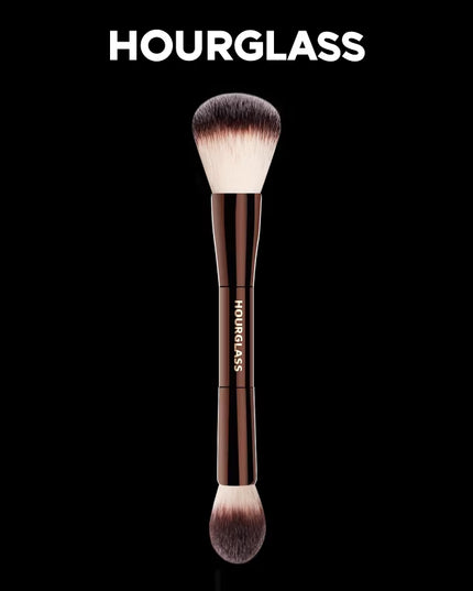 HOURGLASS- No.17 Lighting Edit Brush Soft Fiber Hair Double Head Highlight Fashion Design Single Face Brush