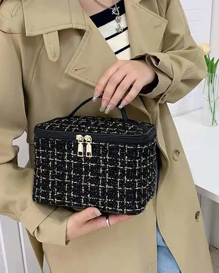 Classy Large-Capacity Ladies' Cosmetic Bag, Handheld Toiletry Organizer