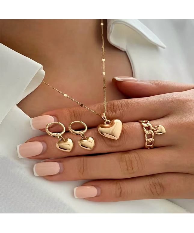4Pcs/Set simple gold color Vintage Love Heart set Pendant Necklace / Ring / Earring