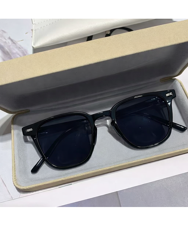 Men’s stylish sunglasses