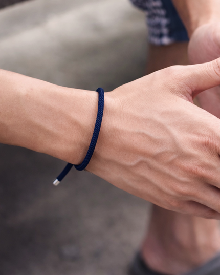 Mens classic Adjustable Nylon Cord Chain Viking Bracelet- Navy Blue