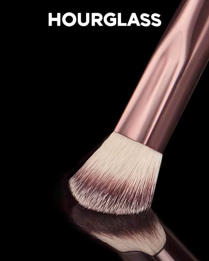 HOURGLASS - vanish Seamless Soft Fiber Hair Finish Concealer single face Brush