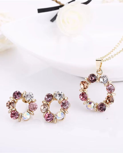 Gold exquisite style jewelry set (Necklace + Earrings) 