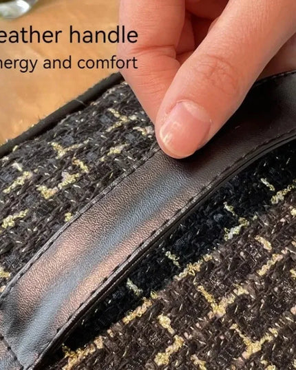 Classy Large-Capacity Ladies' Cosmetic Bag, Handheld Toiletry Organizer