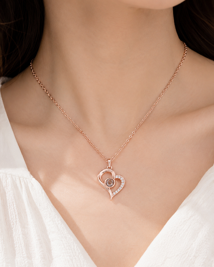 LoveHeart Projection Necklace – “I Love You” in 100 Languages Romantic Pendant Gift