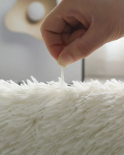 White Fluffy Carpet 120x160cm cream / light grey