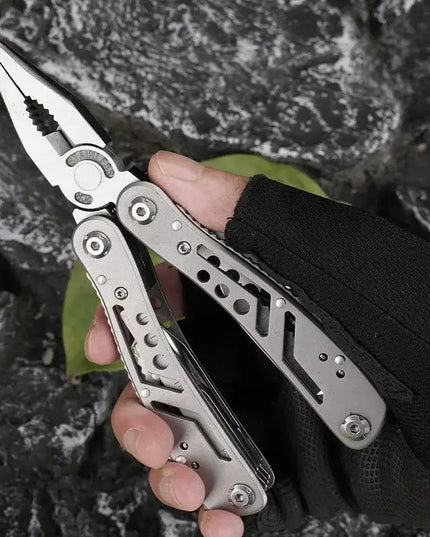multitool -24 In 1 folding Stainless Steel multi use Pliers 