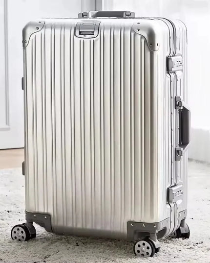 AlloyCase - 20/24/26/29 Inch Lightweight Aluminum  Suitcase W/Spinner Wheels