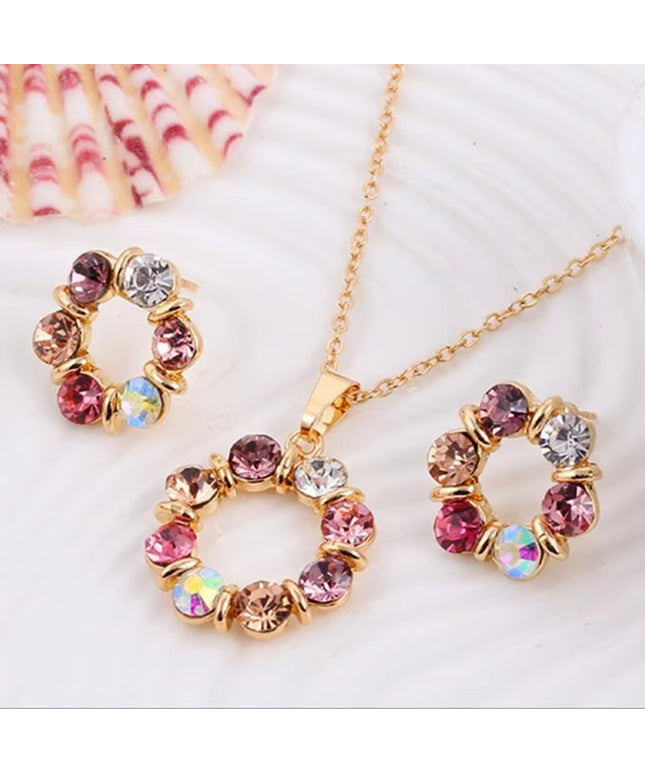 Gold exquisite style jewelry set (Necklace + Earrings) 