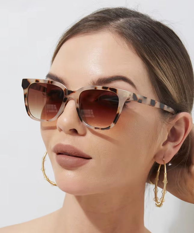 Classy Square Frame women's Sunglasses - UV400