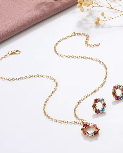 Gold exquisite style jewelry set (Necklace + Earrings) 